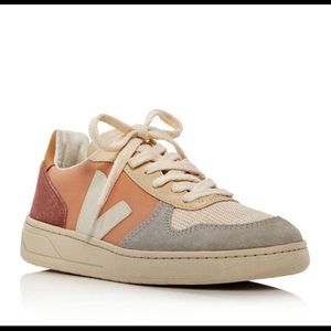 Veja V-10 Leather Shoes Multicolour Size 8